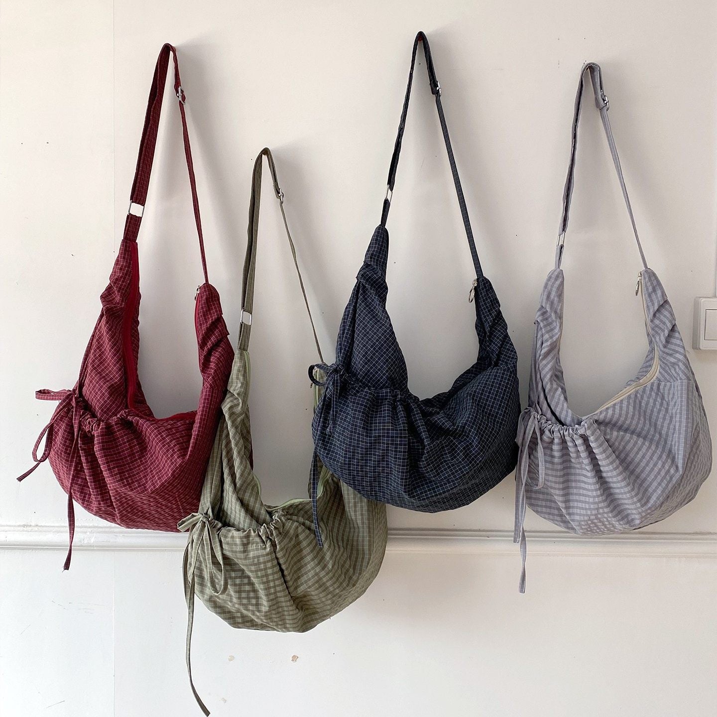 Korean Style Slouchy Shoulder Bag Secondary image