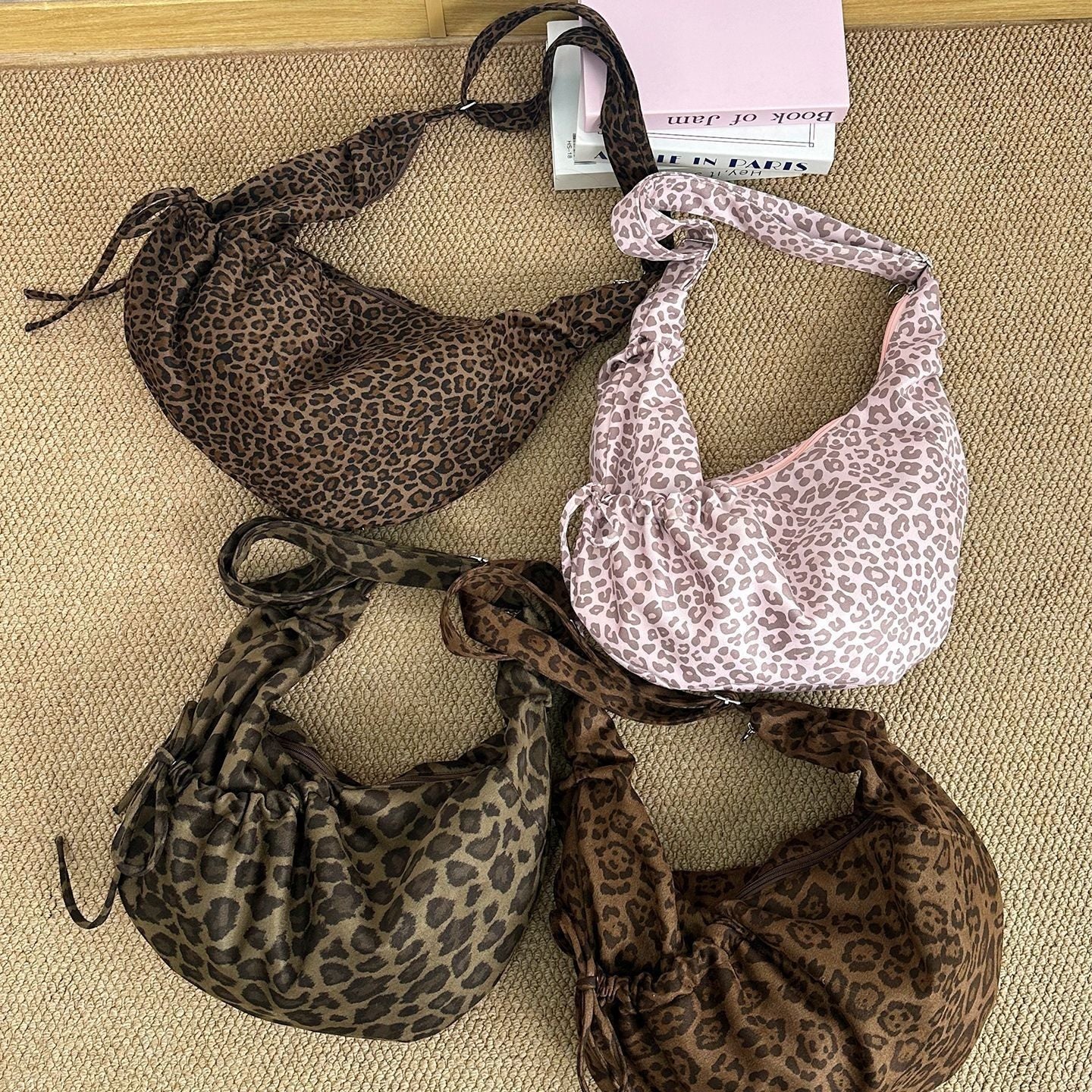 Vintage Hobo Shoulder Bag Secondary image